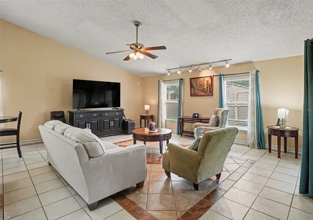 Homes for sale in Ocoee, FL | 400 Misty Meadow Dr, Ocoee, FL 34761 | MLS# TB8520253