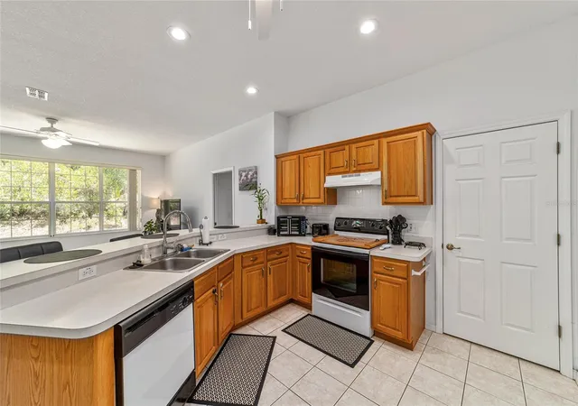Photo 3 of Single family home for sale at 20870 SW 90th Loop, Dunnellon, FL 34431 | MLS# OM726845 | Listing updated on 2026-08-14
