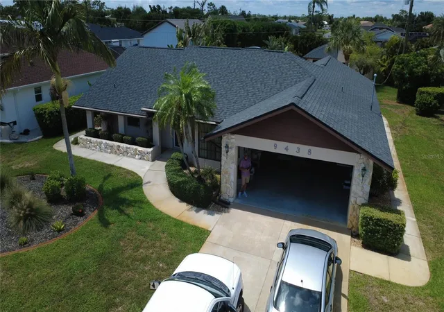 4th image of 9438 Crugar, Englewood, FL 34224 | MLS# A4697372