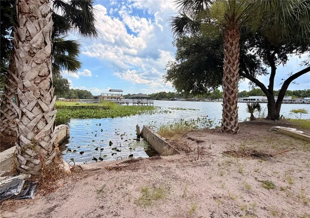 5th image of 1570 Riveredge Ct, Astor, FL 32102 | MLS# R4911485