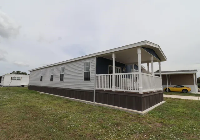 Photo 3 of Manufactured home for sale at 204 El Prado, North Port, FL 34287 | MLS# S5152071 | Listing updated on 2026-07-14