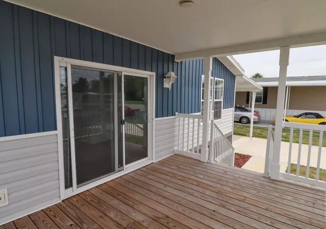 Photo 4 of Manufactured home for sale at 204 El Prado, North Port, FL 34287 | MLS# S5152071 | Listing updated on 2026-07-14