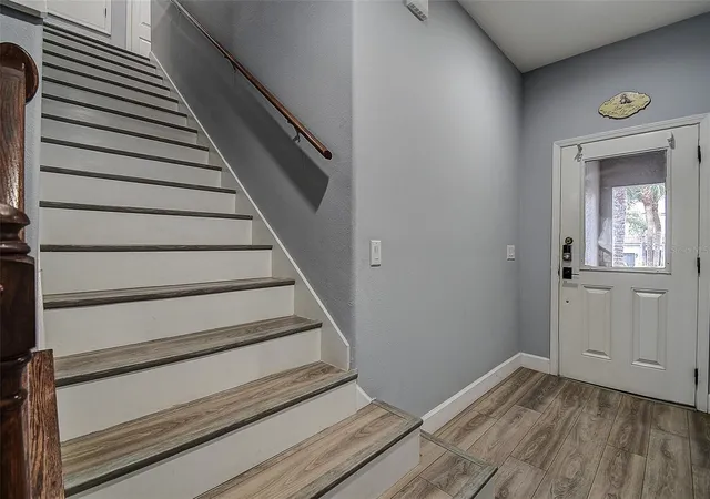 Photo 3 of Townhouse for sale at 1426 Hillview Ln, Tarpon Springs, FL 34689 | MLS# W7886821 | Listing updated on 2026-09-21