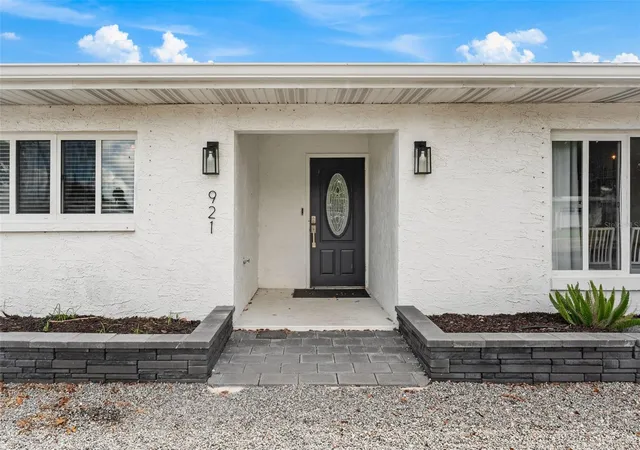 5th image of 921 S Orlando Ave, Cocoa Beach, FL 32931 | MLS# TB8520267