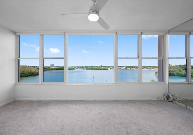 5th image of 1847 Shore Dr S #509, St Petersburg, FL 33707 | MLS# TB8520277