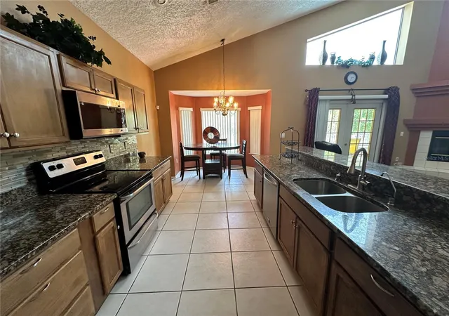 5th image of 970 Stonechapel Ct, Apopka, FL 32712 | MLS# O6417753