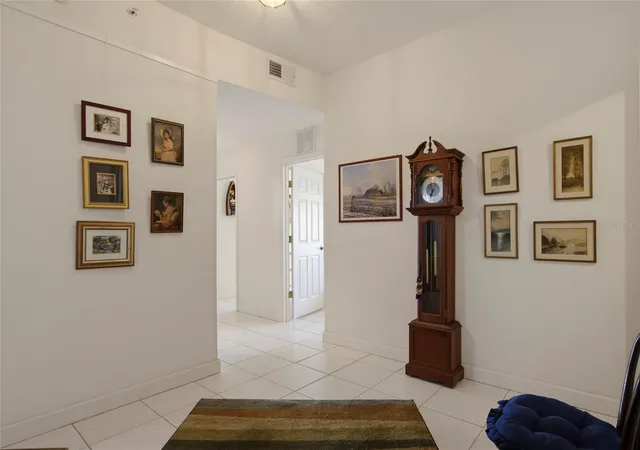 Photo 4 of Condo for sale at 6312 Buford St #708, Orlando, FL 32835 | MLS# O6417762 | Listing updated on 2026-09-03