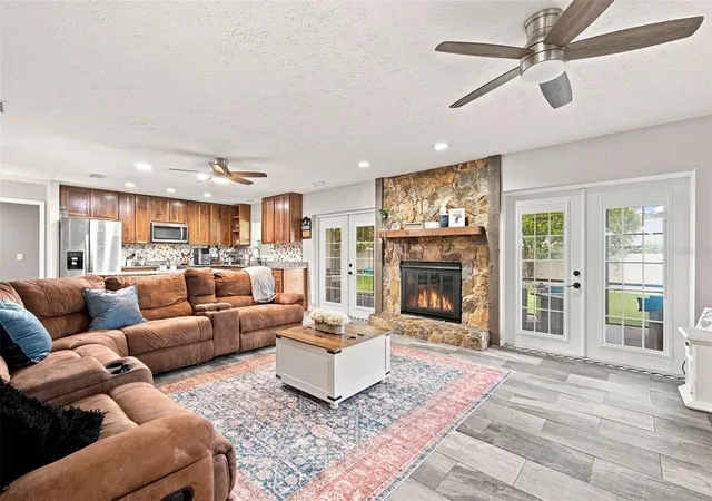 Photo 3 of Sale Pending at 2901 Beagle Pl, Seffner, FL 33584 | MLS# TB8520288 | Listing updated on 2026-09-20