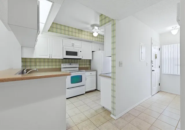 Homes for sale in Venice, FL | 421 Cerromar Ter #370, Venice, FL 34293 | MLS# N6144749