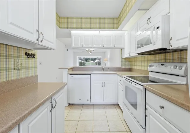 Homes for sale in Venice, FL | 421 Cerromar Ter #370, Venice, FL 34293 | MLS# N6144749