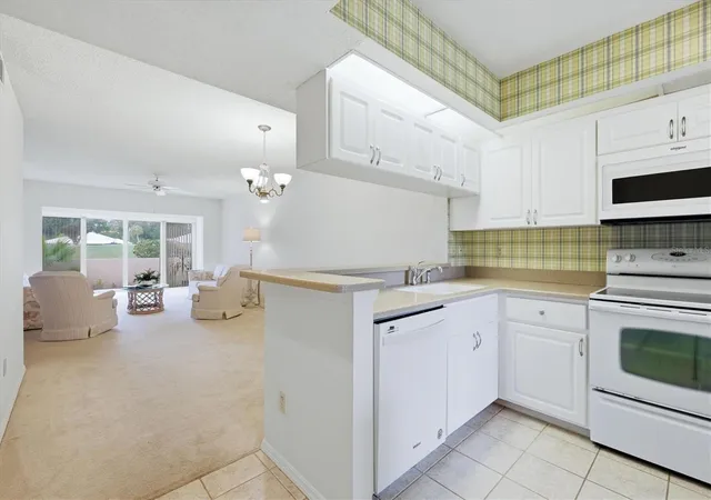Homes for sale in Venice, FL | 421 Cerromar Ter #370, Venice, FL 34293 | MLS# N6144749