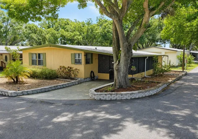 1st image of 7111 142nd Ave N #Lot 101, Largo, FL 33771 | MLS# A4697391