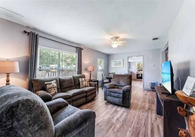 Photo 3 of Single family home for sale at 302 Park Ave, Hastings, FL 32145 | MLS# V4949712 | Listing updated on 2026-06-18