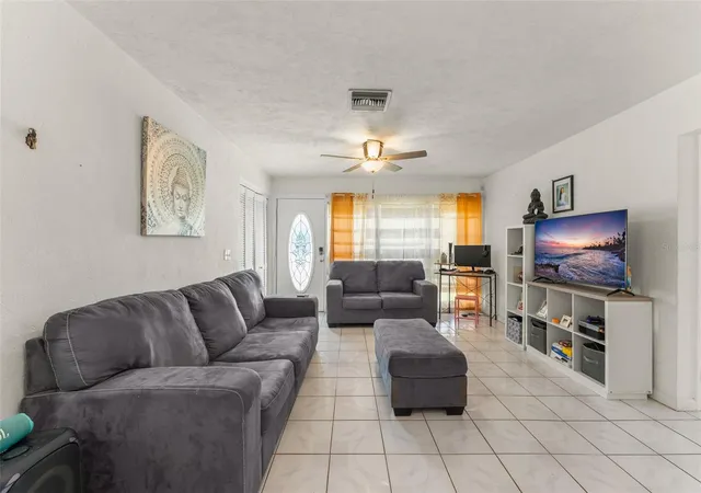 Homes for sale in Deltona, FL | 1625 Hastings Dr, Deltona, FL 32725 | MLS# O6417790