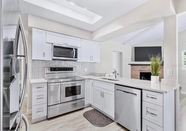 Photo 4 of Single family home for sale at 5127 Caesar Way S, Saint Petersburg, FL 33712 | MLS# TB8520333 | Listing updated on 2026-08-05