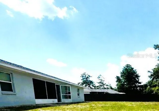 Photo 2 of Single family home for sale at 16705 Sw 22nd Terrace Rd, Ocala, FL 34473 | MLS# OM726858 | Listing updated on 2026-07-07
