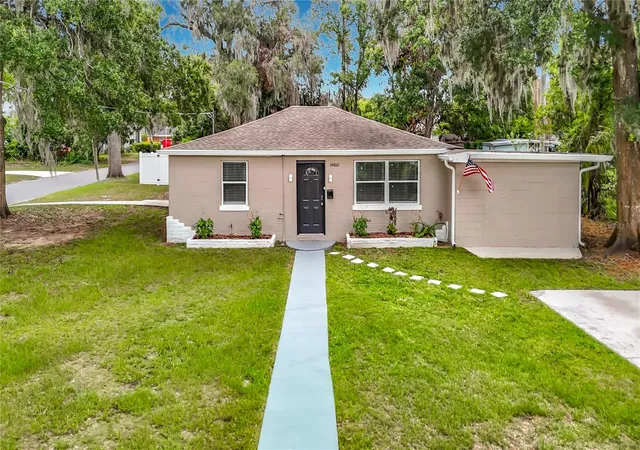 Photo 1 of Single family home for sale at 14402 13th Street, Dade City, FL 33523 | MLS# TB8520358 | Listing updated on 2026-09-23