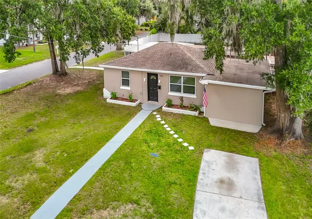 Photo 3 of Single family home for sale at 14402 13th Street, Dade City, FL 33523 | MLS# TB8520358 | Listing updated on 2026-09-23