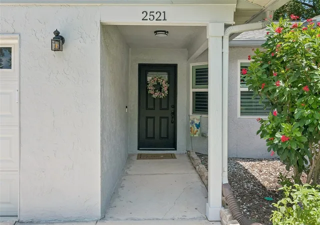 2nd image of 2521 Gulfbreeze Cir, Palm Harbor, FL 34683 | MLS# TB8520362