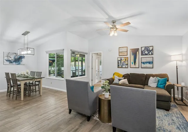 4th image of 2521 Gulfbreeze Cir, Palm Harbor, FL 34683 | MLS# TB8520362