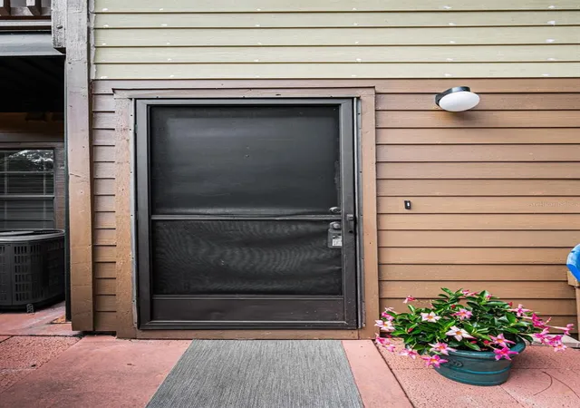 3rd image of 2205 Lennox Rd E #2205, Palm Harbor, FL 34683 | MLS# TB8520366