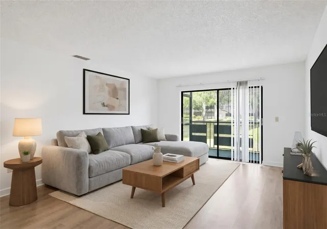 3rd image of 6070 80Th St N, St. Petersburg, FL 33709