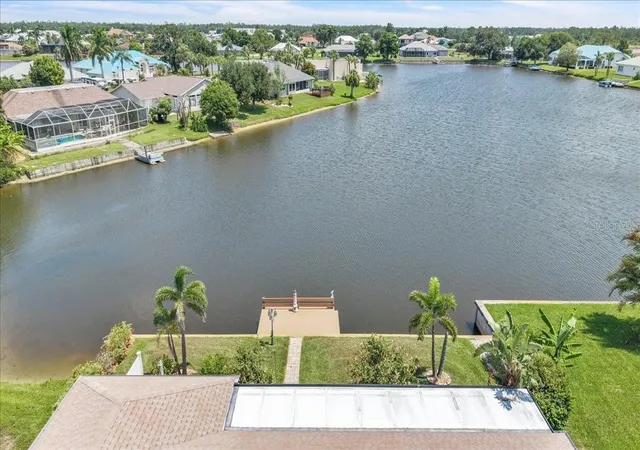 2nd image of 11614 Sw Courtly Manor Dr, Lake Suzy, FL 34269 | MLS# C7527476