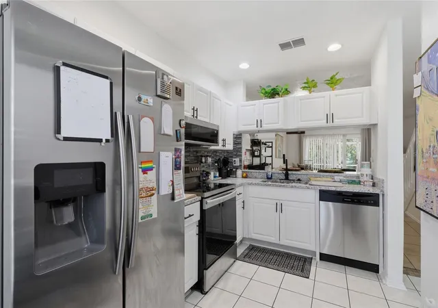 Photo 3 of Townhouse for sale at 30029 Granda Hills Ct, Wesley Chapel, FL 33543 | MLS# TB8520369 | Listing updated on 2026-08-11
