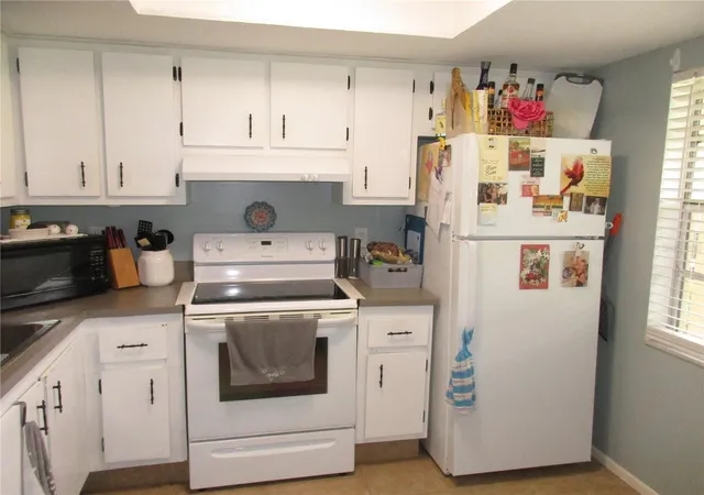 5th image of 2465 Northside Dr #1901, Clearwater, FL 33761 | MLS# TB8520372