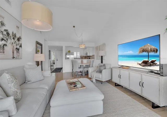 5th image of 1142 Bird Bay Wy #301, Venice, FL 34285 | MLS# A4697402