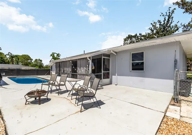 Homes for sale in Deltona, FL | 1624 Bloomfield Ave, Deltona, FL 32725 | MLS# O6417838
