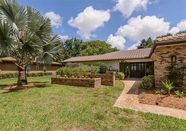2nd image of 2860 Quail Hollow Rd W, Clearwater, FL 33761 | MLS# TB8520420