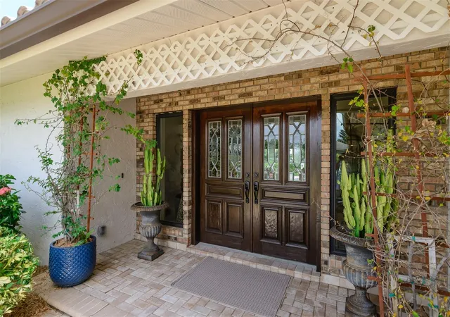 3rd image of 2860 Quail Hollow Rd W, Clearwater, FL 33761 | MLS# TB8520420