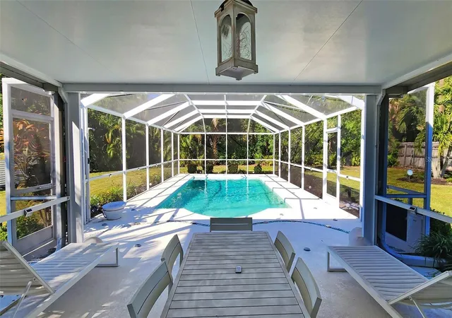 Photo 4 of Single family home for sale at 329 Bernard Ave, Sarasota, FL 34243 | MLS# A4697412 | Listing updated on 2026-09-27