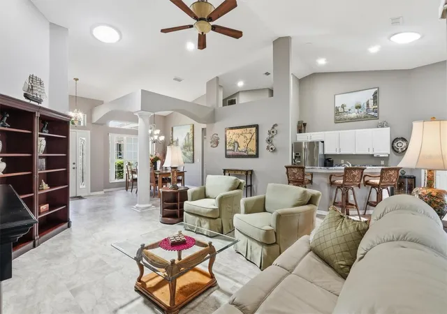 3rd image of 6042 Landings Blvd, Lady Lake, FL 32159 | MLS# OM726877