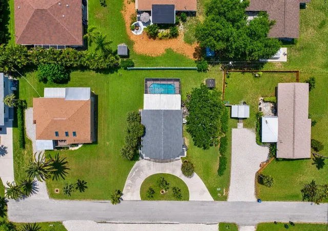 Photo 2 of Single family home for sale at 1194 Linden Rd, Venice, FL 34293 | MLS# N6144751 | Listing updated on 2026-10-03