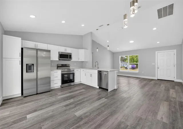Photo 5 of Single family home for sale at 13155 SW 70th Court, Ocala, FL 34473 | MLS# OM726878 | Listing updated on 2026-09-02