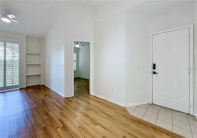 Listing Photo 4 - Condo for sale in building located at 2615 Maitland Xing Wy, Orlando, FL 32810 - Unit #303