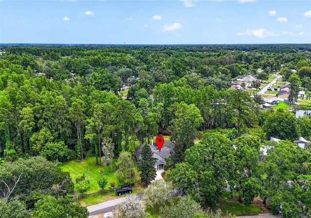 Homes for sale in Lutz, FL | 910 Hillside Dr, Lutz, FL 33549 | MLS# TB8520451