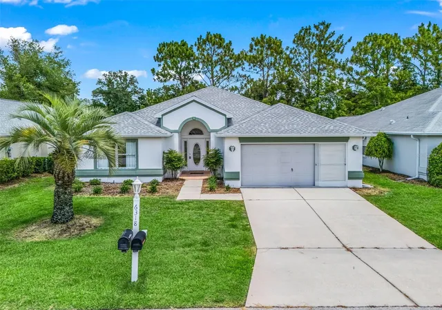 Photo 3 of Single family home for sale at 6318 Sw 117th Loop, Ocala, FL 34476 | MLS# G5113953 | Listing updated on 2026-08-31