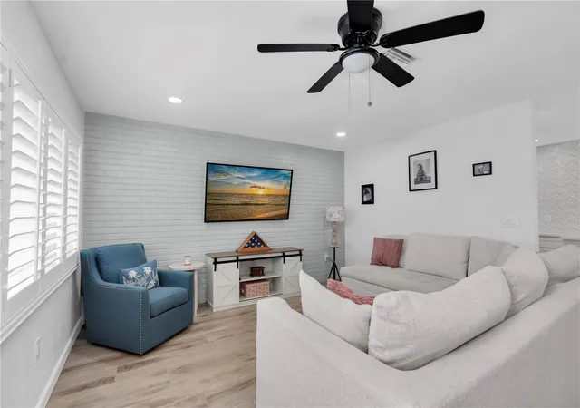 Homes for sale in St Pete Beach, FL | 430 88Th Ave, St Pete Beach, FL 33706 | MLS# TB8520480