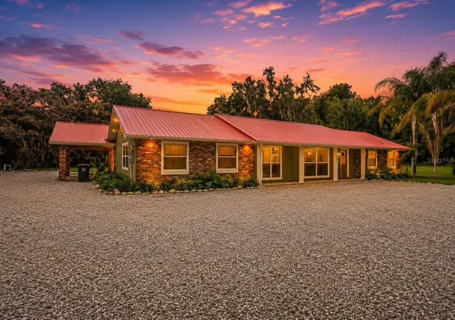2nd image of 2072 Lake Ariana Blvd, Auburndale, FL 33823 | MLS# L4962862