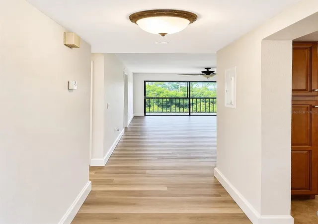 Photo 3 of Condo for sale at 1054 Lotus Cvs Ct #633, Altamonte Springs, FL 32714 | MLS# O6417898 | Listing updated on 2026-07-27