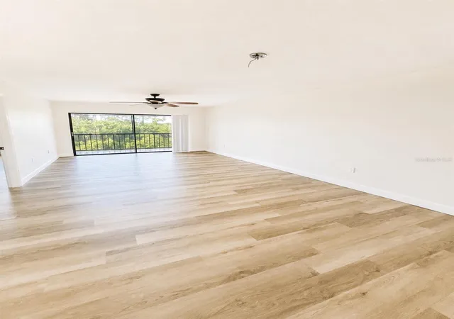 Photo 4 of Condo for sale at 1054 Lotus Cvs Ct #633, Altamonte Springs, FL 32714 | MLS# O6417898 | Listing updated on 2026-07-27