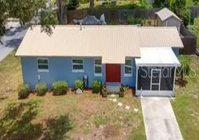 Homes for sale in Fruitland Park, FL | 709 Cindy Ave, Fruitland Park, FL 34731 | MLS# G5113956
