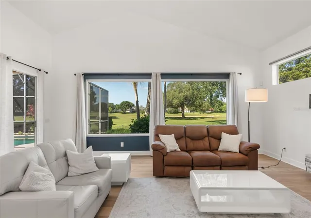 Photo 3 of Sale Pending at 11217 Willow Gdns Dr, Windermere, FL 34786 | MLS# O6417903 | Listing updated on 2026-10-08