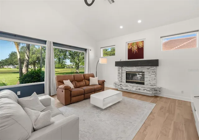 Photo 4 of Sale Pending at 11217 Willow Gdns Dr, Windermere, FL 34786 | MLS# O6417903 | Listing updated on 2026-10-08