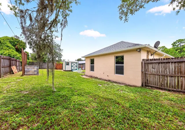 Homes for sale in Deltona, FL | 3147 Utah Dr, Deltona, FL 32738 | MLS# O6417904