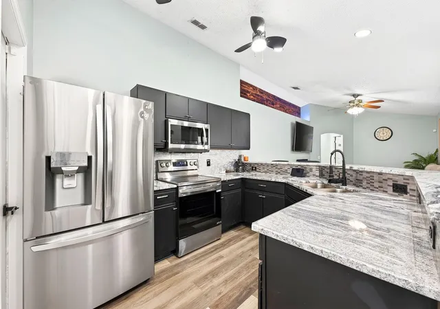 Photo 2 of Single family home for sale at 3147 Utah Dr, Deltona, FL 32738 | MLS# O6417904 | Listing updated on 2026-08-25