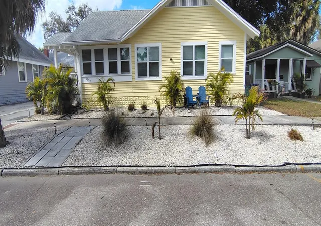 Photo 1 of Single family home for sale at 1137 Highland St S, St Petersburg, FL 33701 | MLS# TB8520497 | Listing updated on 2026-10-29